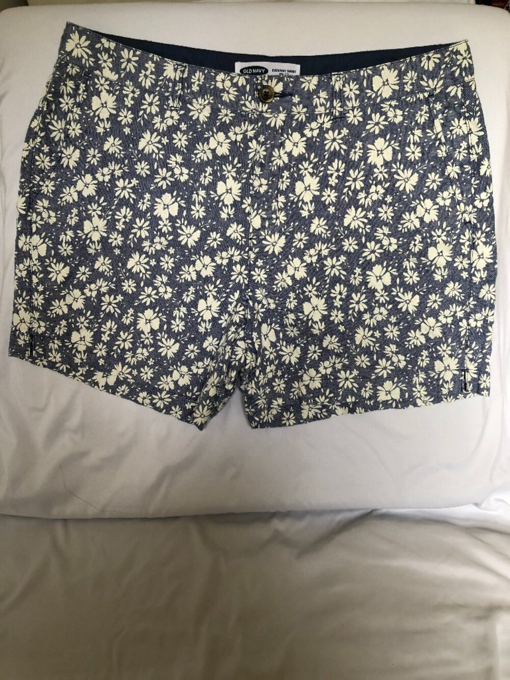 Old Navy Shorts Linen Blend Floral Print Size 14